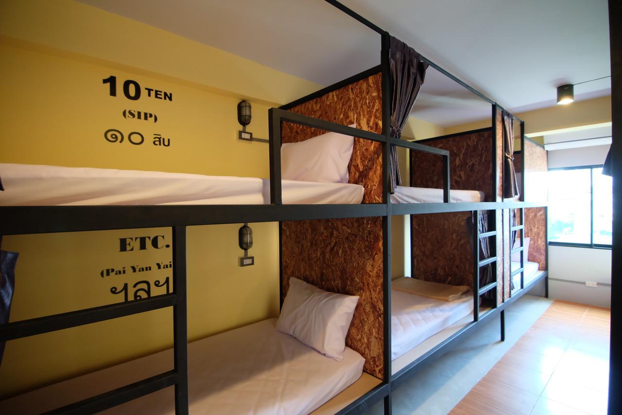 Hide Bangkok Hostel Exterior foto