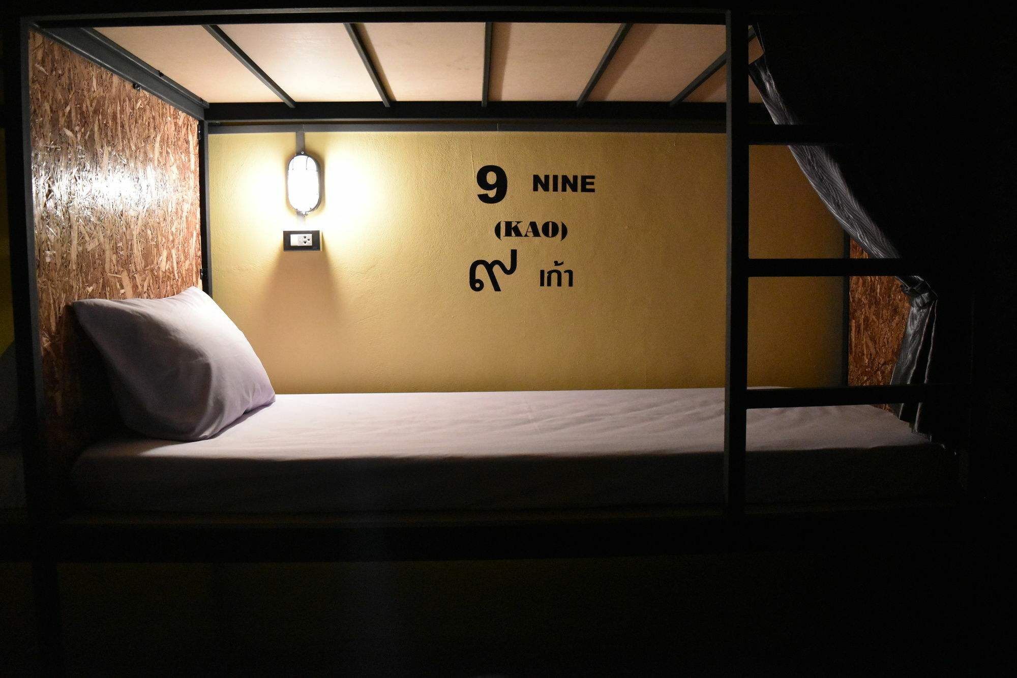 Hide Bangkok Hostel Exterior foto